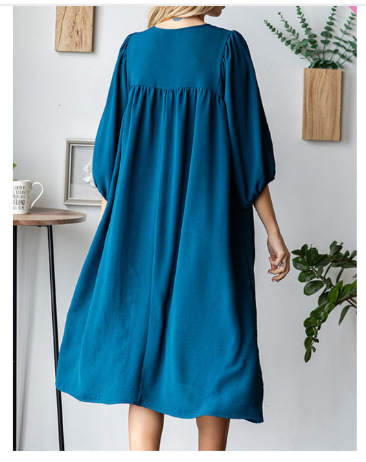 Maggie Curvy Midi Dress