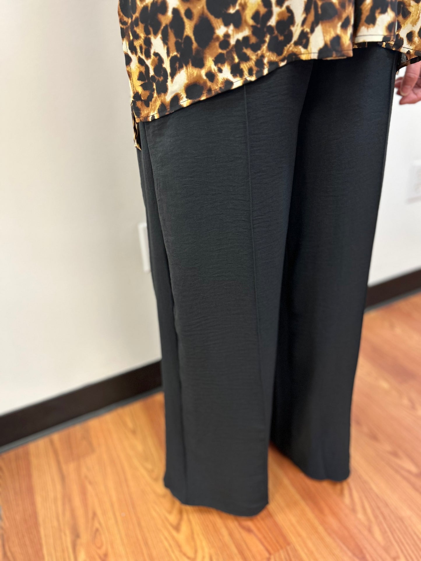 Flowy Black Pant