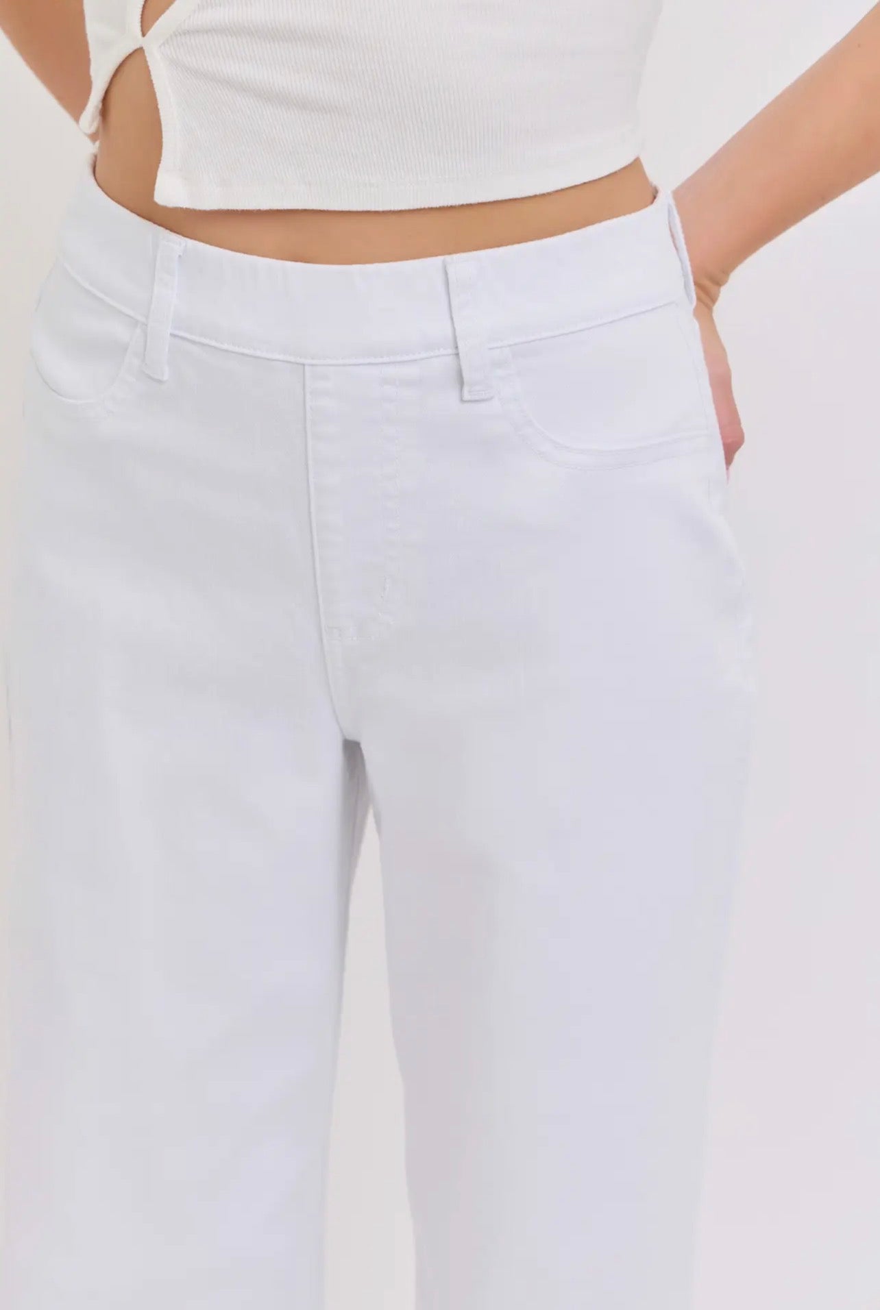 Wide Leg Pull On Jean by Cello