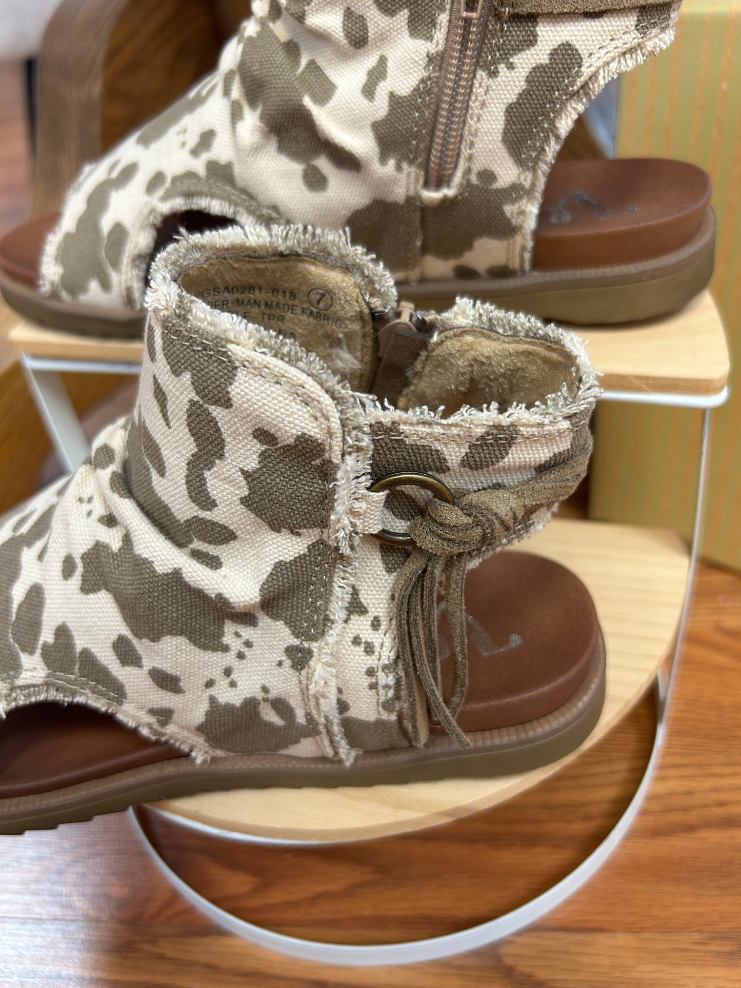 Libra Cow Sandal - Very G