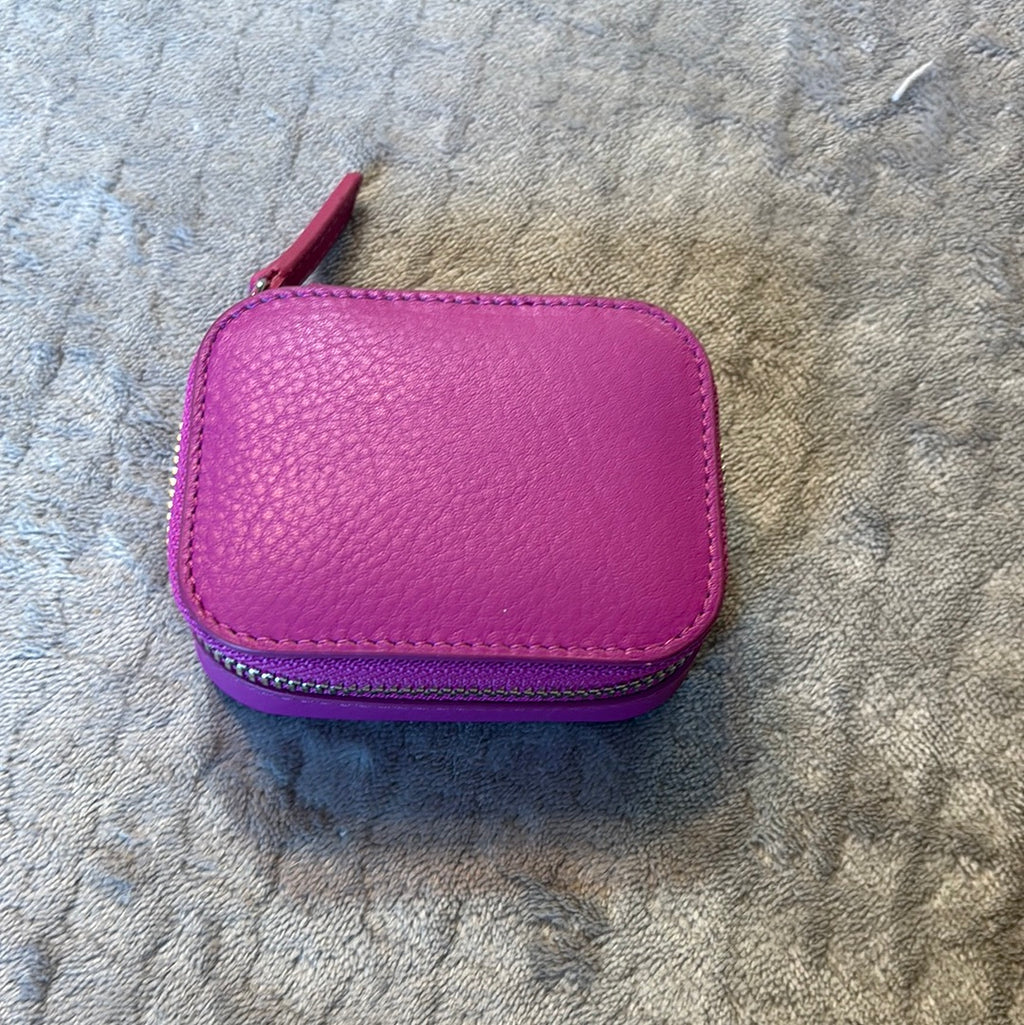 ILI - Leather Pill Box