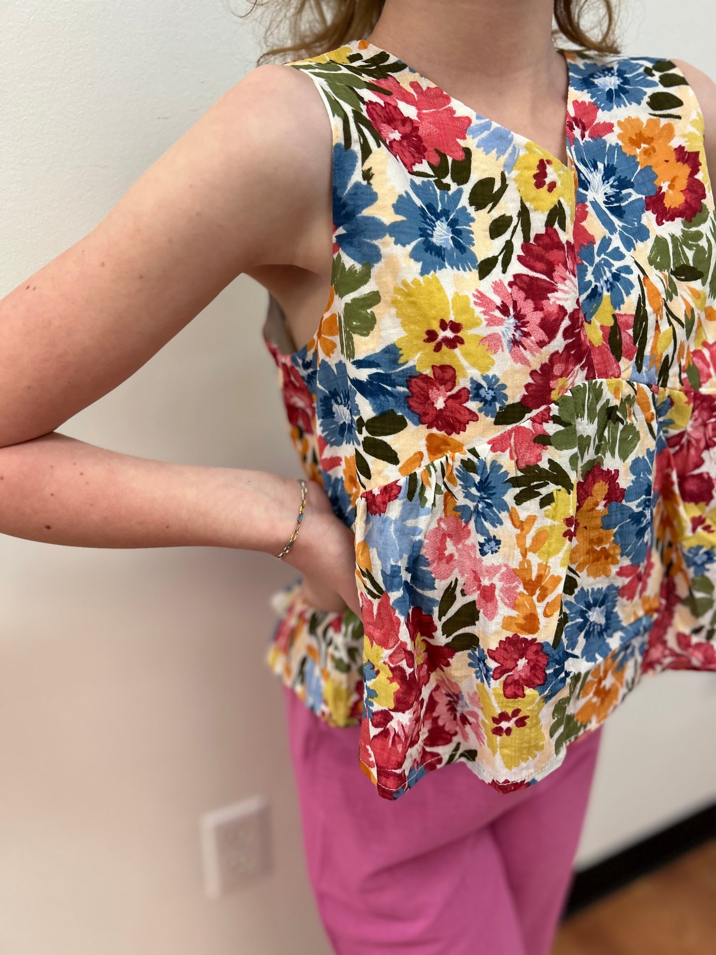 S&S Tween Girls Floral Sleeveless Top