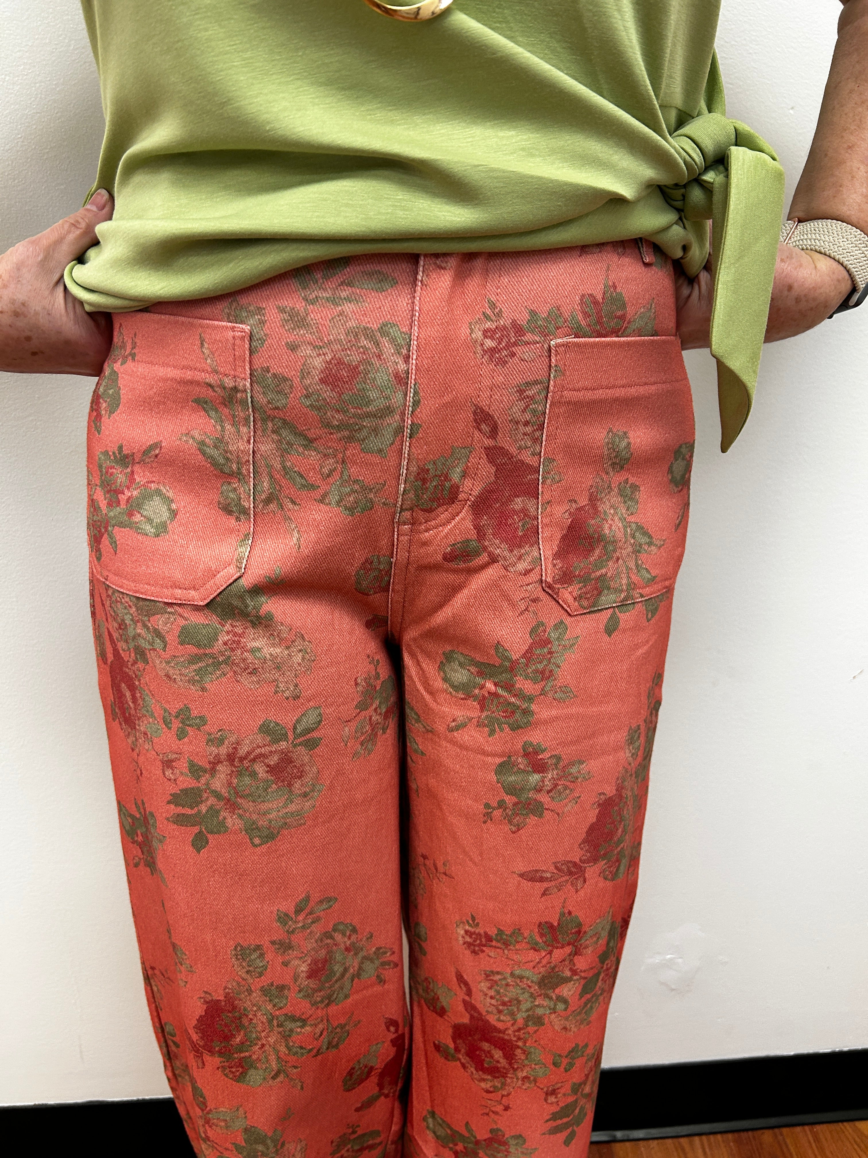 Floral Denim Jeans by Entro