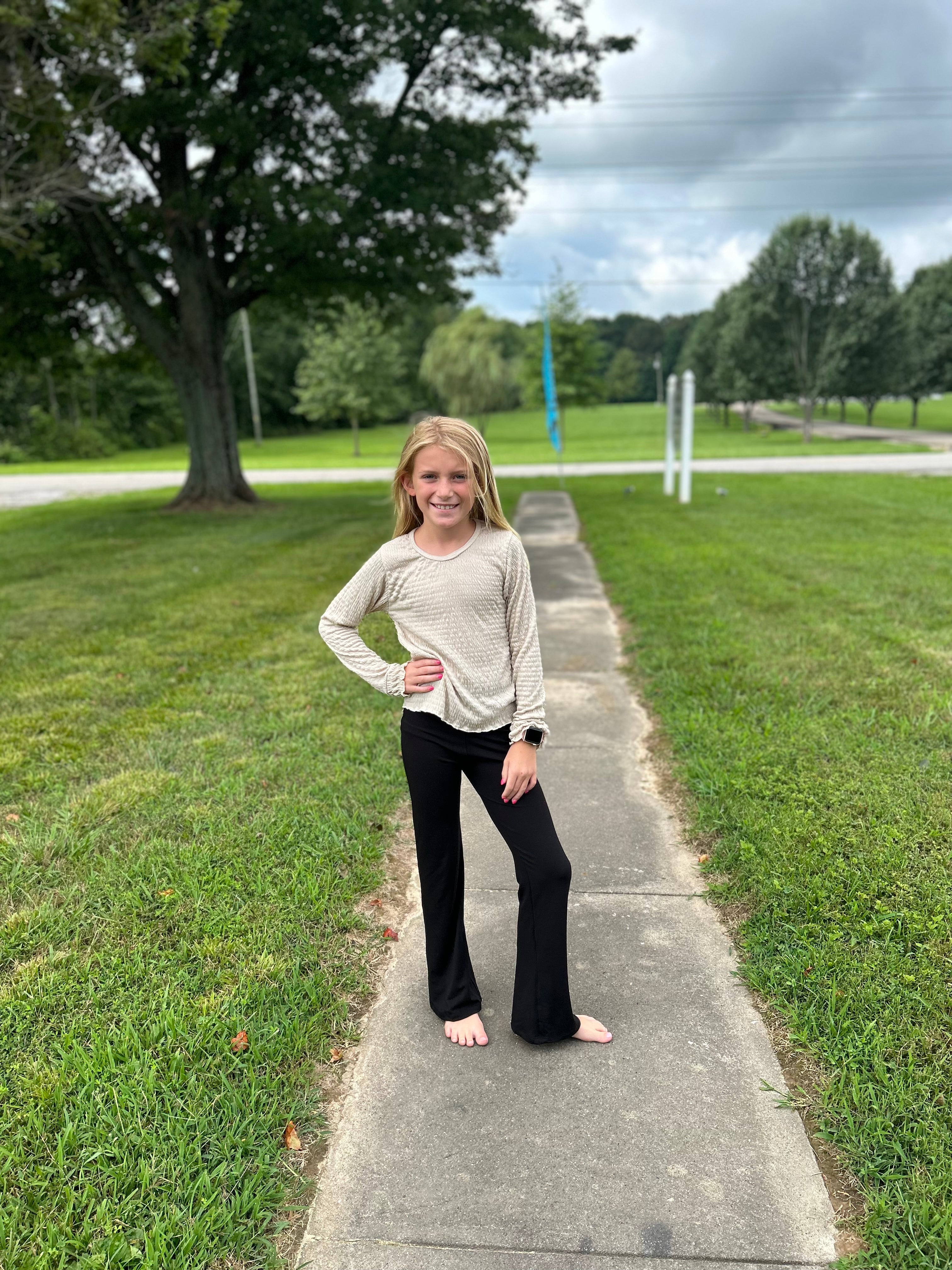 AC407-Girls Beige Pucker Fabric L/S Top (JKA)