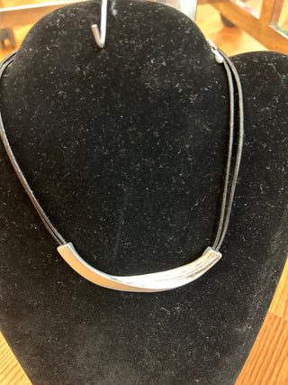 Coronet Curve Necklace - All About Me Boutique