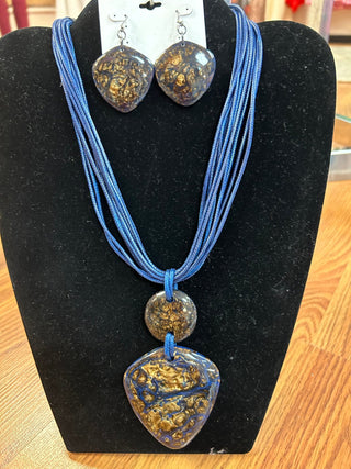 Coronet Blue Brown Pendant - All About Me Boutique