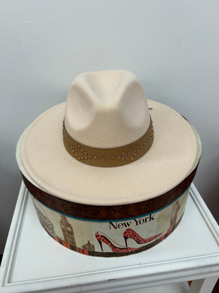Ladies Felt Hats - All About Me Boutique