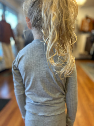 Girls' Heather Grey Ribbed Heart Appliqué Long Sleeve Top