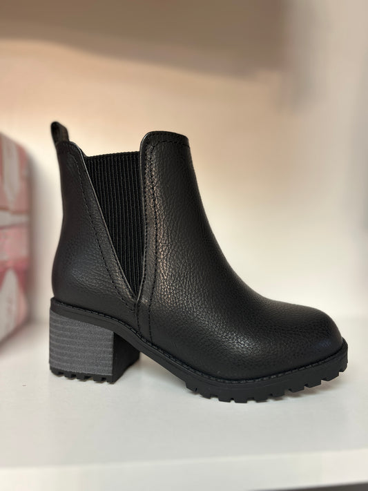 Mia Girls Little Pratt Lug Bootie