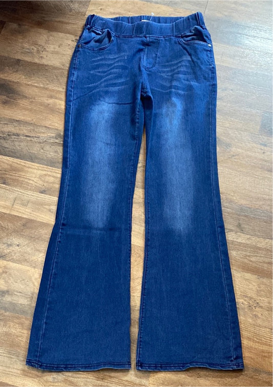 Pull on Bell bottom Jean (Head to Toe Fashion)